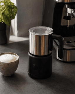 Nespresso Aeroccino 4 — hero shot